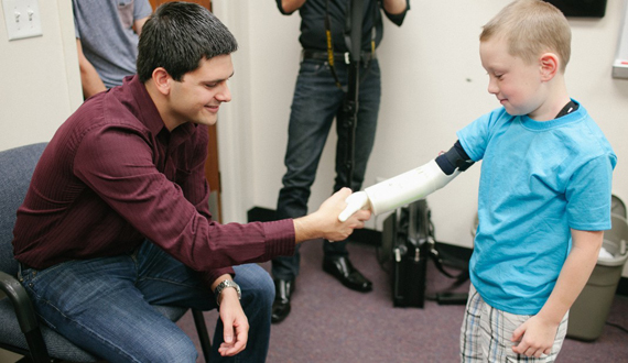 150305135100-limbitless-ucf-albert-and-alex-super-169