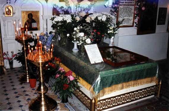 Гробница св. прав. Иоанна Кронштадтского. Фото с сайта hamburg-hram.de