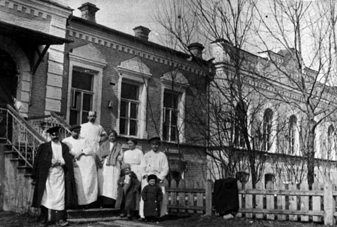 Расписание врачей взрослой поликлиники дзержинский