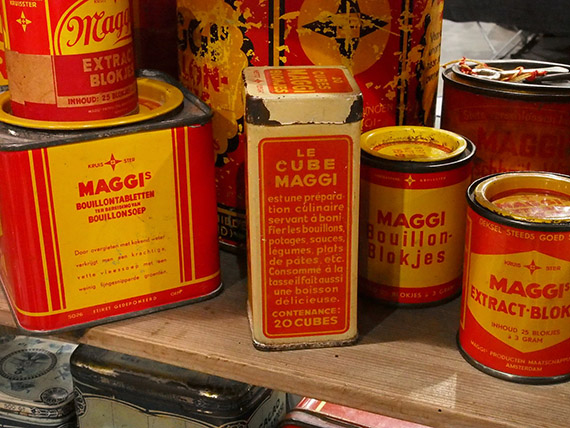 1280px-Household_products,_Maggi_bouillon-blokjes_pic6
