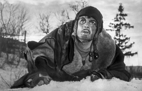 433170 01.10.1949 Кадр из фильма "Повесть о настоящем человеке". Летчик Мересьев - Павел Кадочников. РИА Новости/РИА Новости