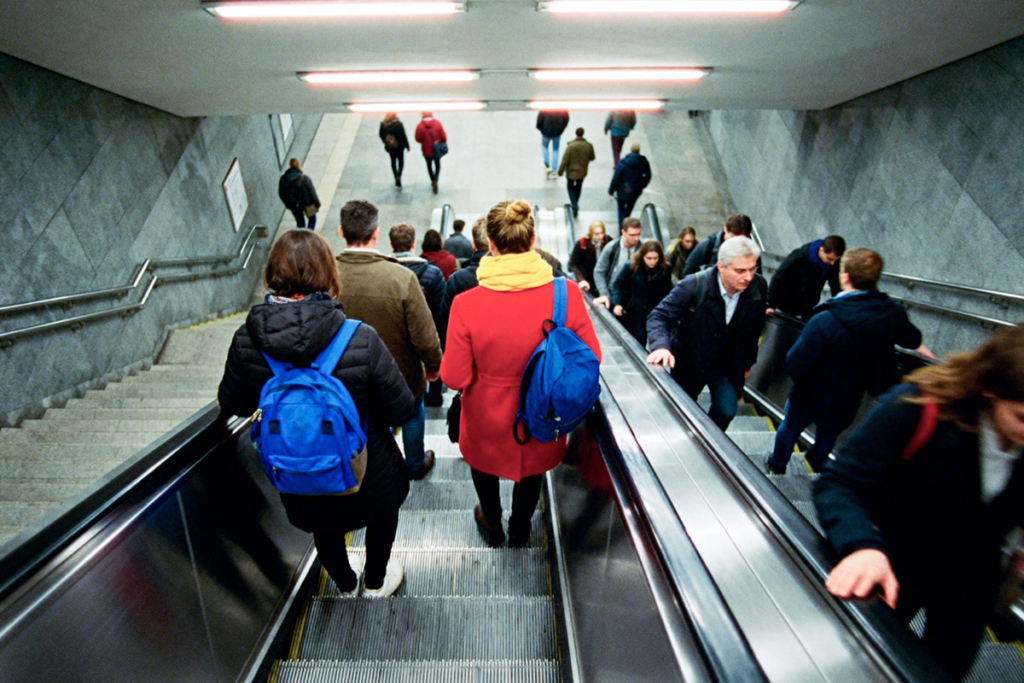 Эскалатор в метро 