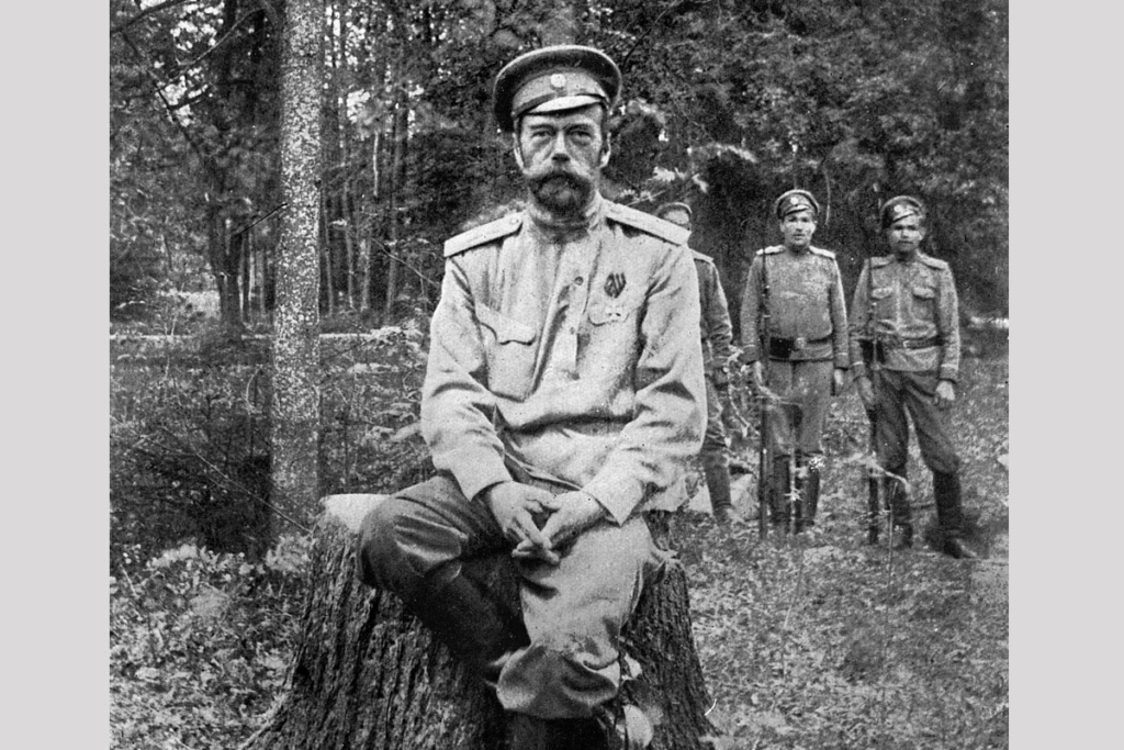 Фотография Николая Романова, сделанная после его отречения. Март, 1917 г.