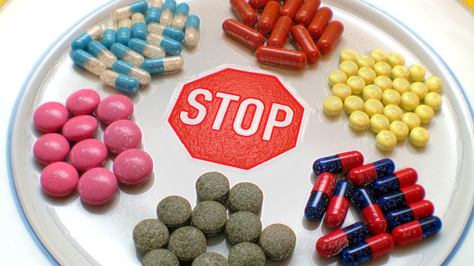 можно наркотики на антибиотики
