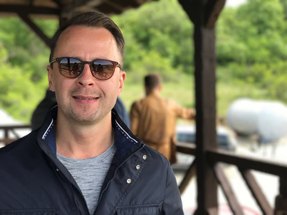 Тим родился. С днем рождения леха. ) изобретения. Тим пауэрс трилогия сдвигов. Тим роббинс 2021.