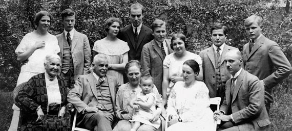 Дитрих Бонхёффер с родственниками