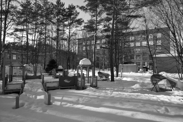 Центр онкологии им. Петрова, детская площадка. Санкт - Петербург