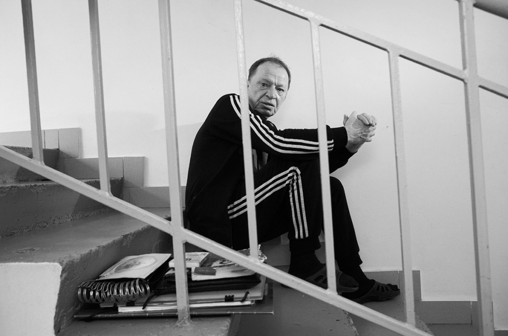 Портрет мужчины, черно-белый