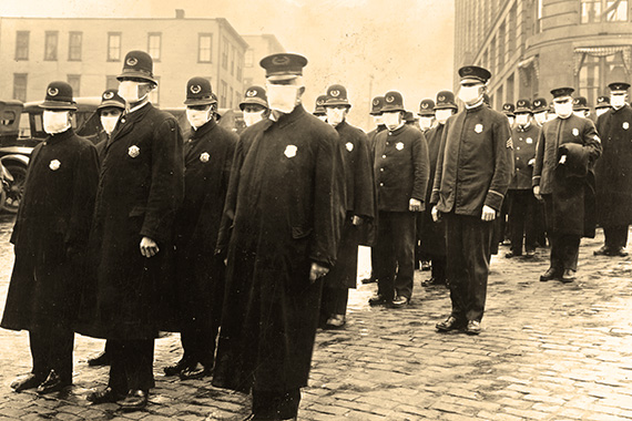 Полицейские Сиэтла в медицинских масках. Начало XX века