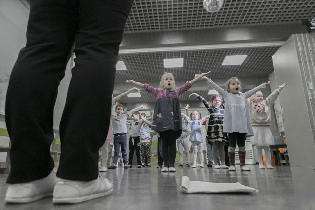 Родитель может выбрать ближайший детский сад, а уже детский сад должен думать, как помочь ребенку, если у него есть какие-то дефициты в развитии