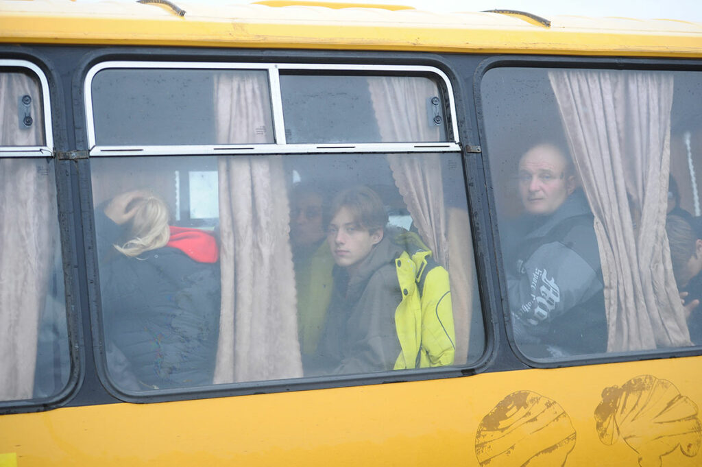 Беженцы из Харьковской области прибывают в Белгород