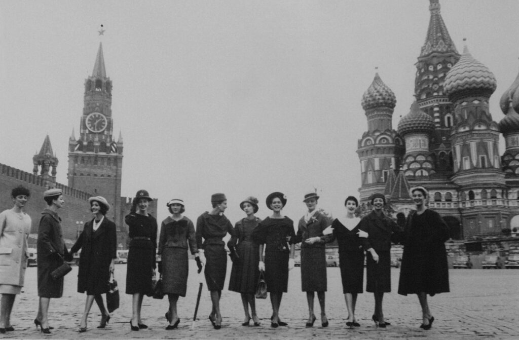 С показа Christian Dior в Москве в 1959 году