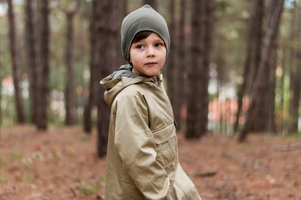 Мальчик в лесу