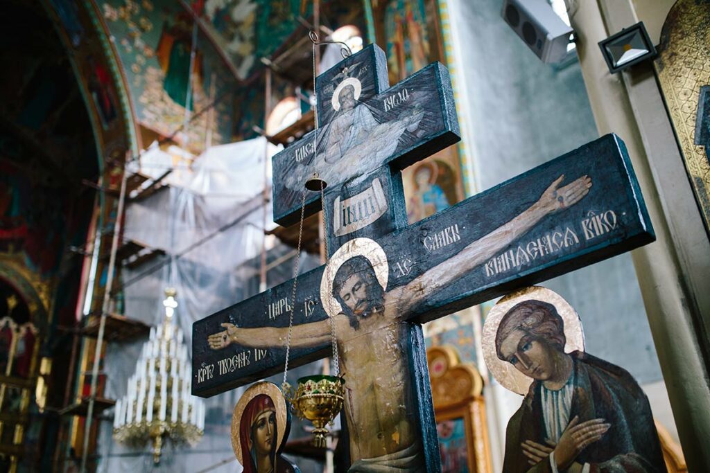 Интерьеры Введенского храма на территории Введенского женского монастыря в Иванове