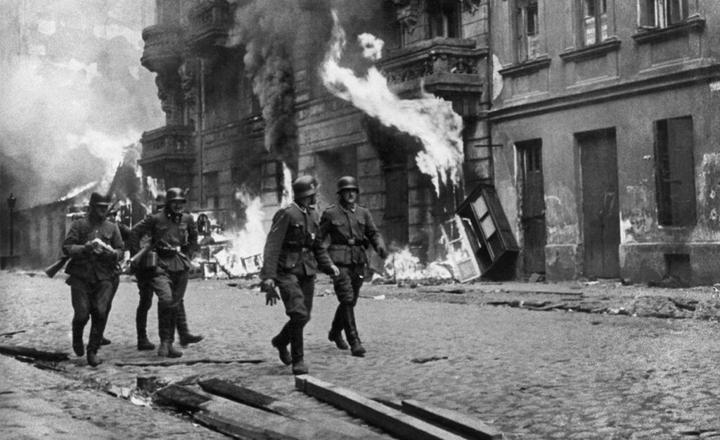 Подавление восстания в Варшавском гетто. Весна 1943 г.