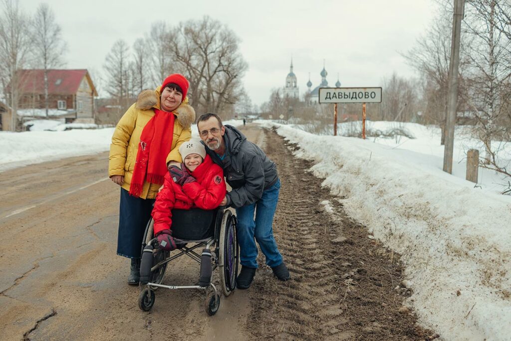 Света, Диза и Коля