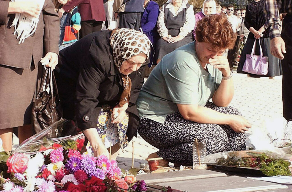 В Волгодонске чтят память погибших в результате теракта 16 сентября 1999 года