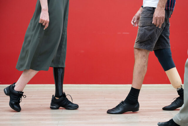 Ноги на протезах