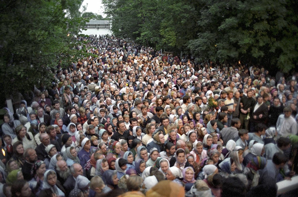 Крестный ход на праздник Успения Пресвятой Богородицы в Свято-Успенском Псково-Печерский монастыре