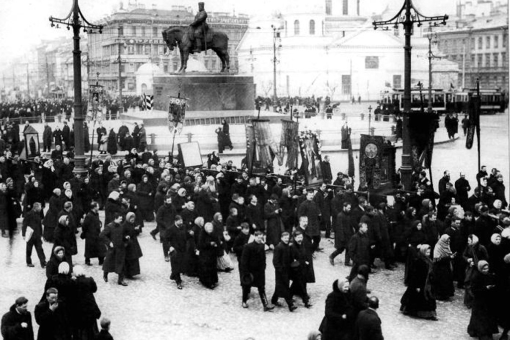 Крестный ход Александро-Невского общества трезвости на Знаменской площади. 24 марта 1912 г. Фотоателье К. К. Буллы
