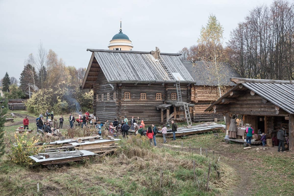 Курная изба и гончарная мастерская. Завершение праздника, октябрь 2020 года