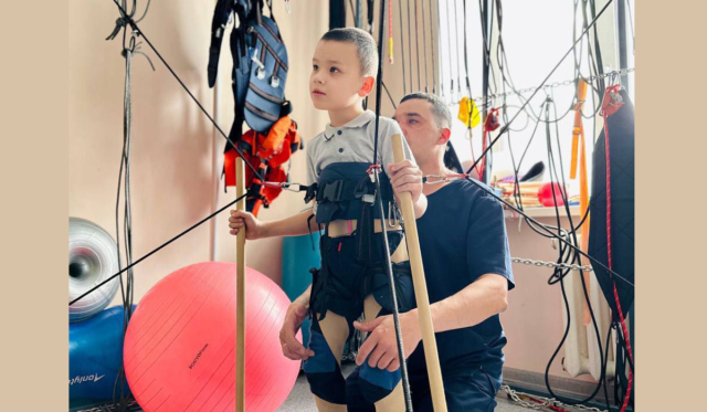 мальчик на лфк