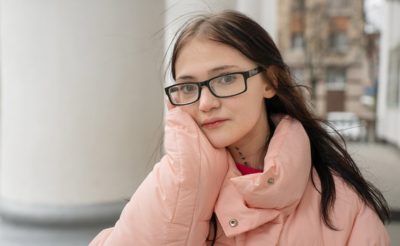 Портрет девушки-подростка