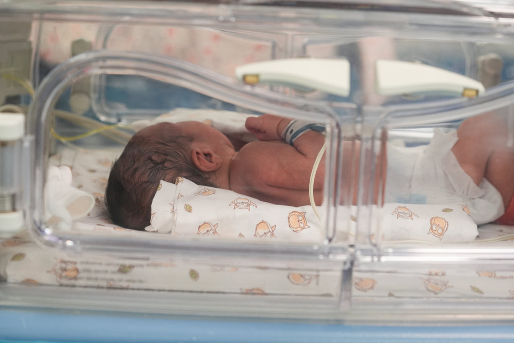 Кювез с малышом