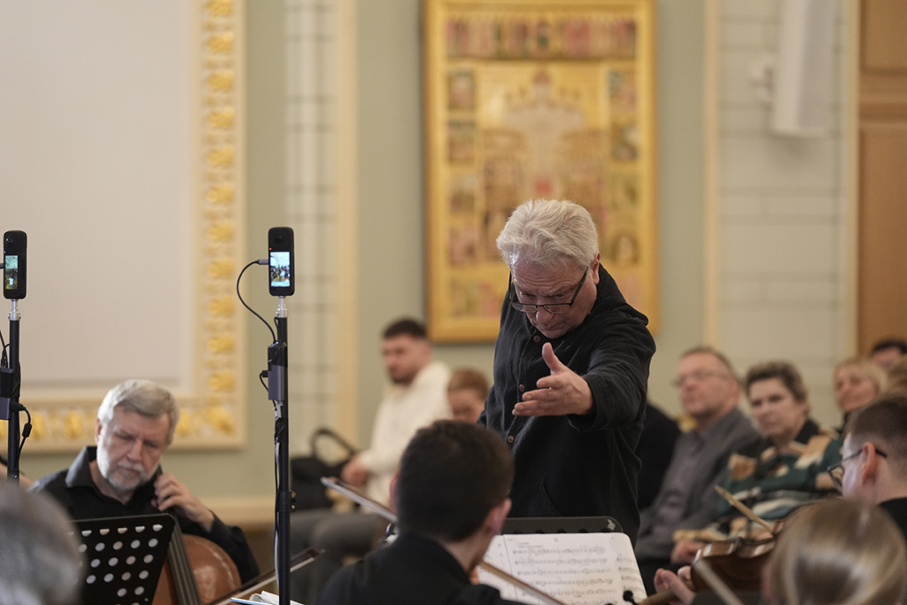 Камерный оркестр Леонида Лундстрема на открытии фестиваля «Звезда Рождества» 19 декабря 2024 года