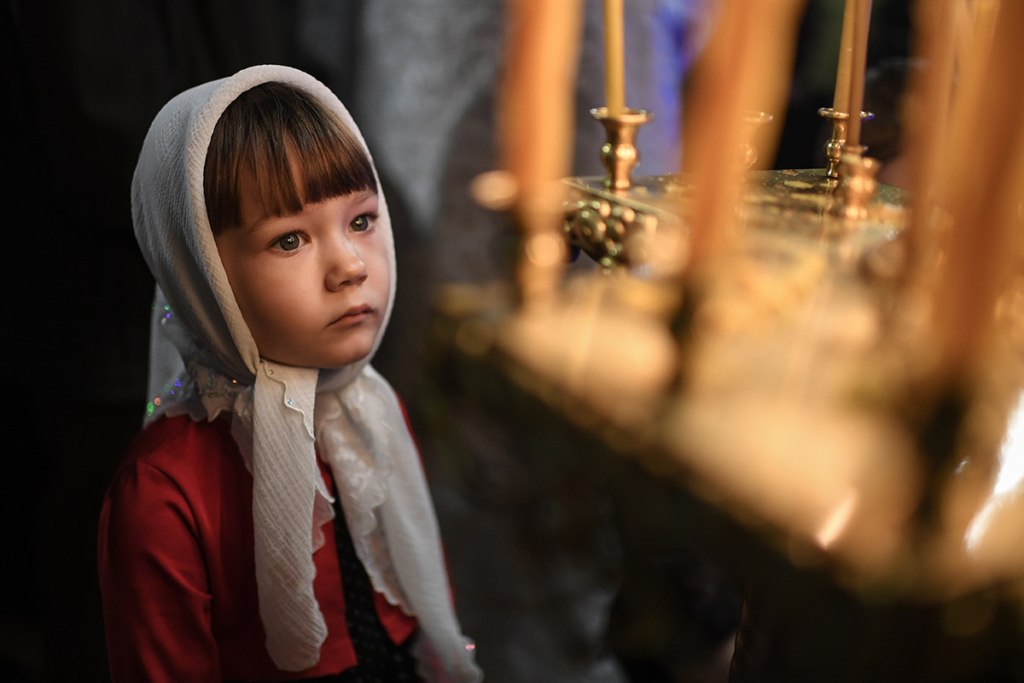 Во время Рождественского богослужения в Храме Трех Святителей в Симферополе