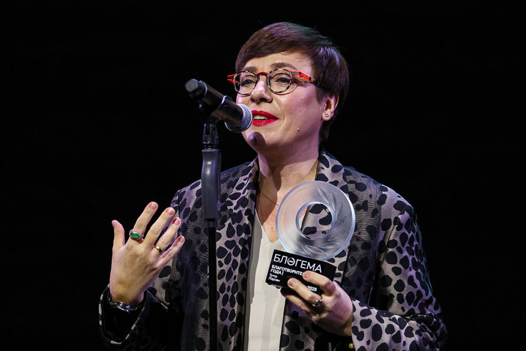 Тутта Ларсен на церемонии награждения премии «Блогема» на площадке киноконцерна «Мосфильм»