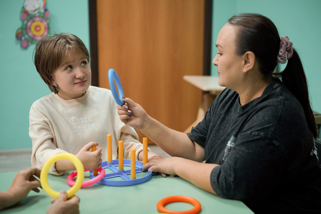 Девочка на занятиях