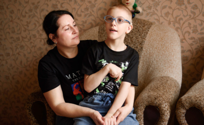 мама с мальчиком с ДЦП