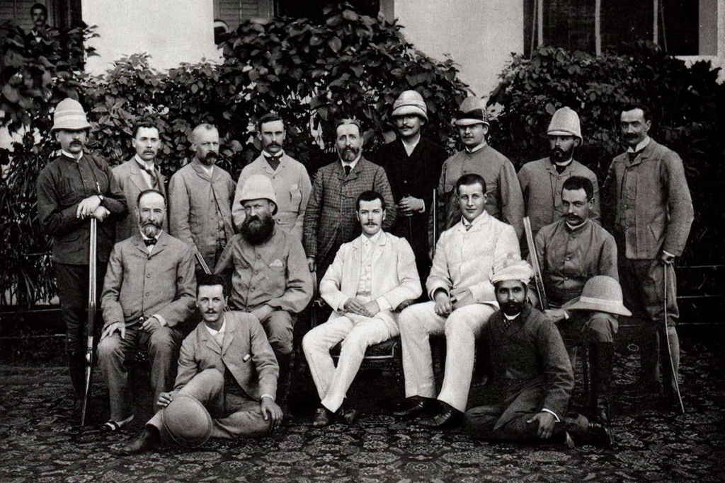 В. А. Барятинский в Восточном путешествии цесаревича Николая Александровича (сидит слева от цесаревича). Мадрас, 1890 г.