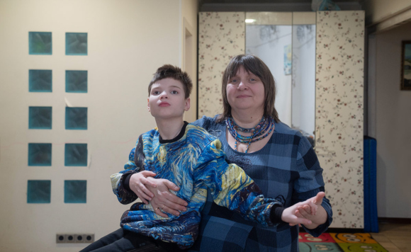 Женщина с сыном