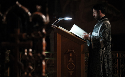 Чтение Великого покаянного канона преподобного Андрея Критского и жития преподобной Марии Египетской («Мариино стояние») в храме Христа Спасителя. Гавриил Григоров/ТАСС