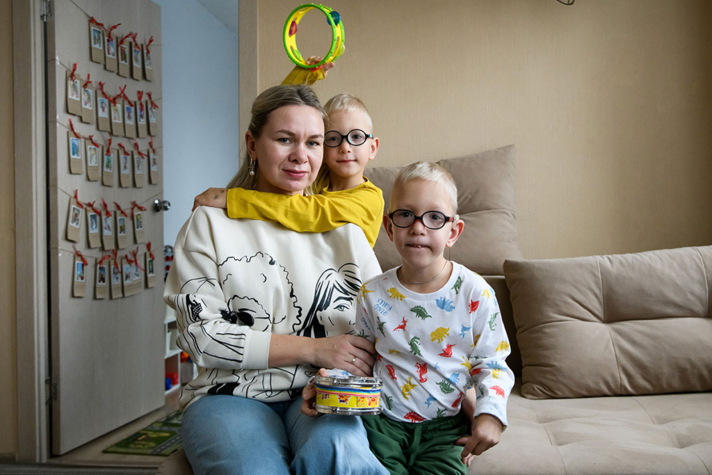 Мама с сыновьями-мальчиками 