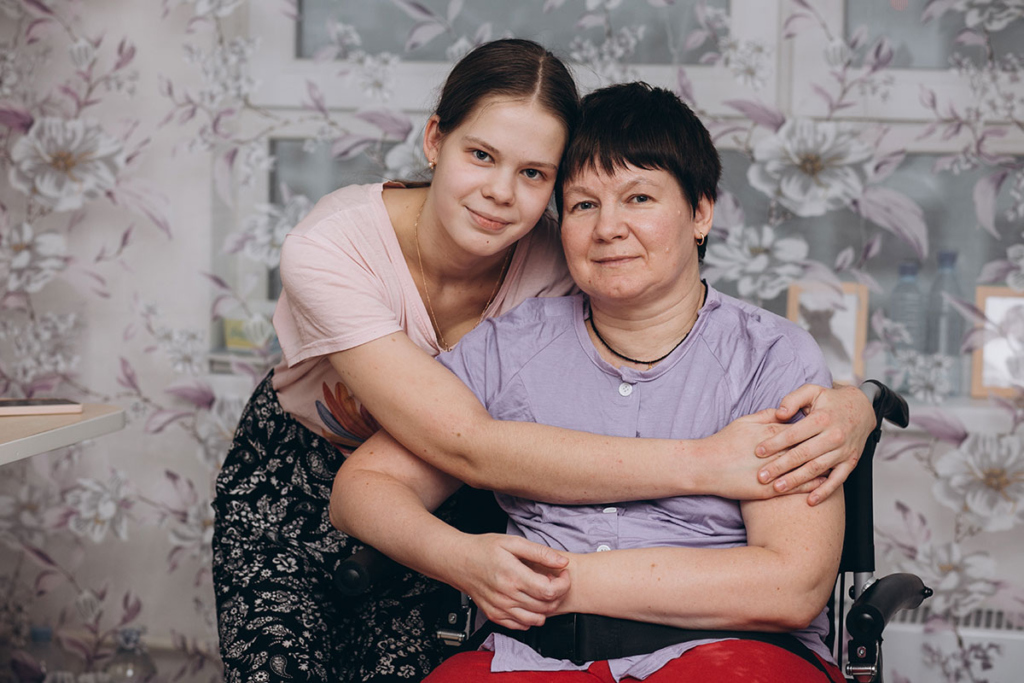 Дочка с мамой