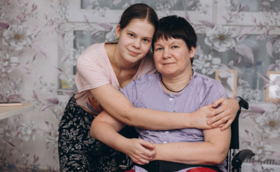 Дочка с мамой