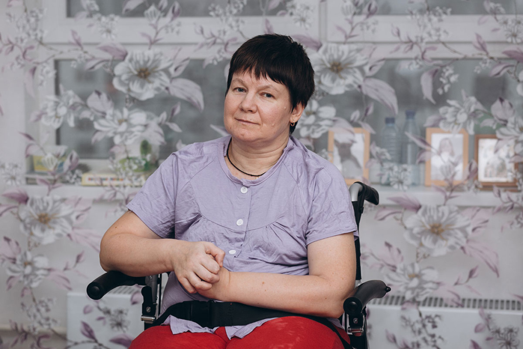 Женщина в коляске