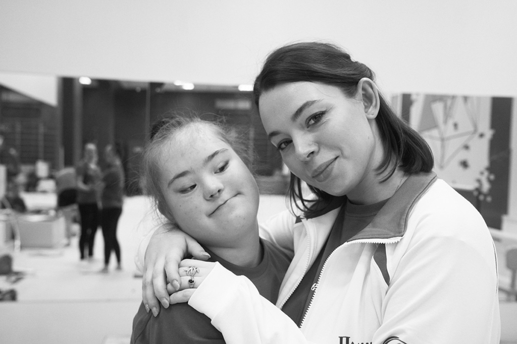 Полина с гимнасткой