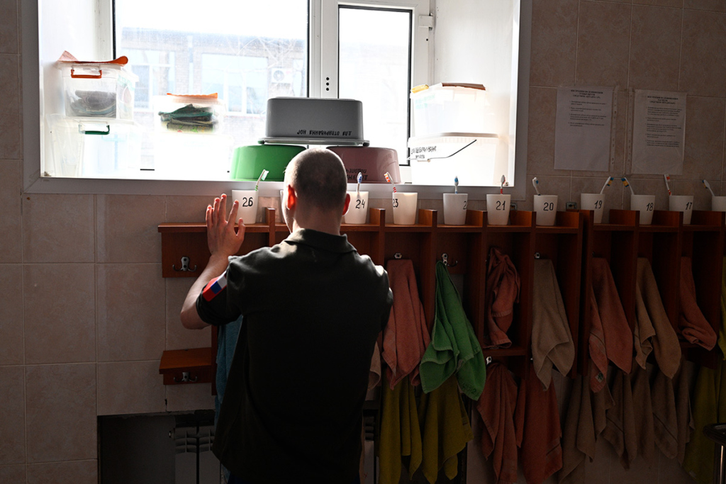 Комната (ванная) с мыльными принадлежностями пациентов ПНИ