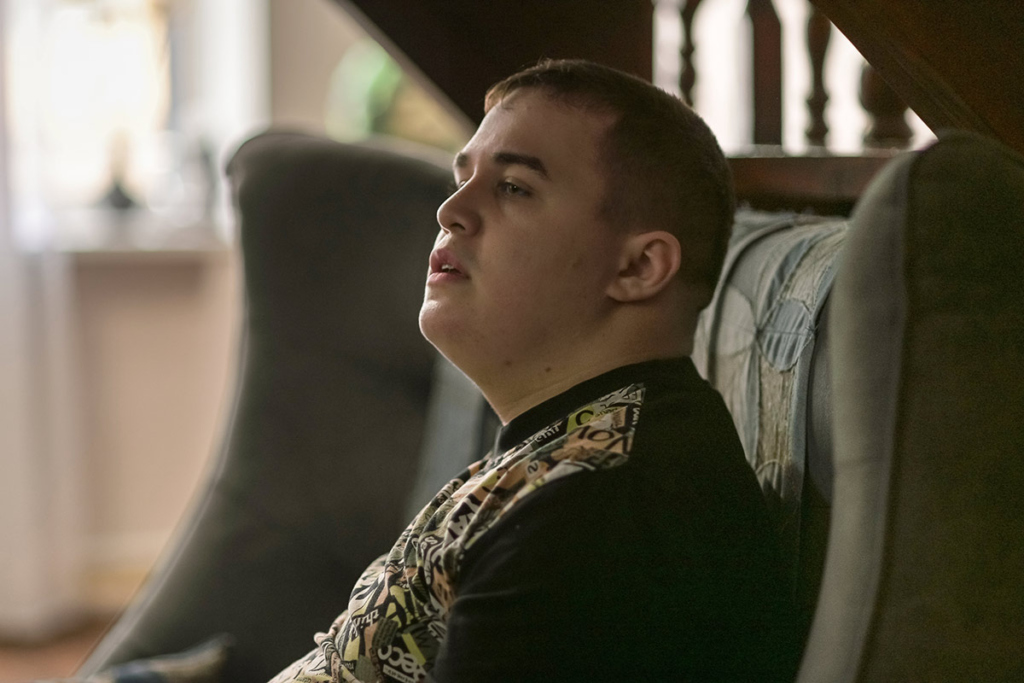 Портрет юноши в профиль 