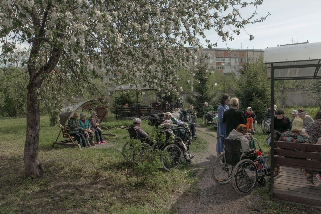 Как живут люди в Гатчинском психоневрологическом интернате.