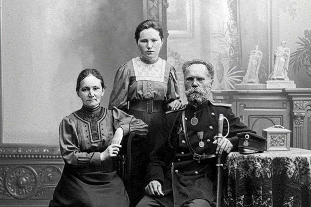 Нина Кузнецова с родителями Алексеем и Анной