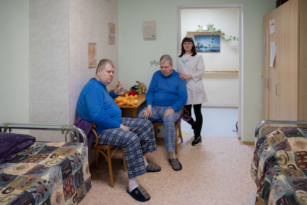 Жильцы Покровской обители. мужчины - близнецы