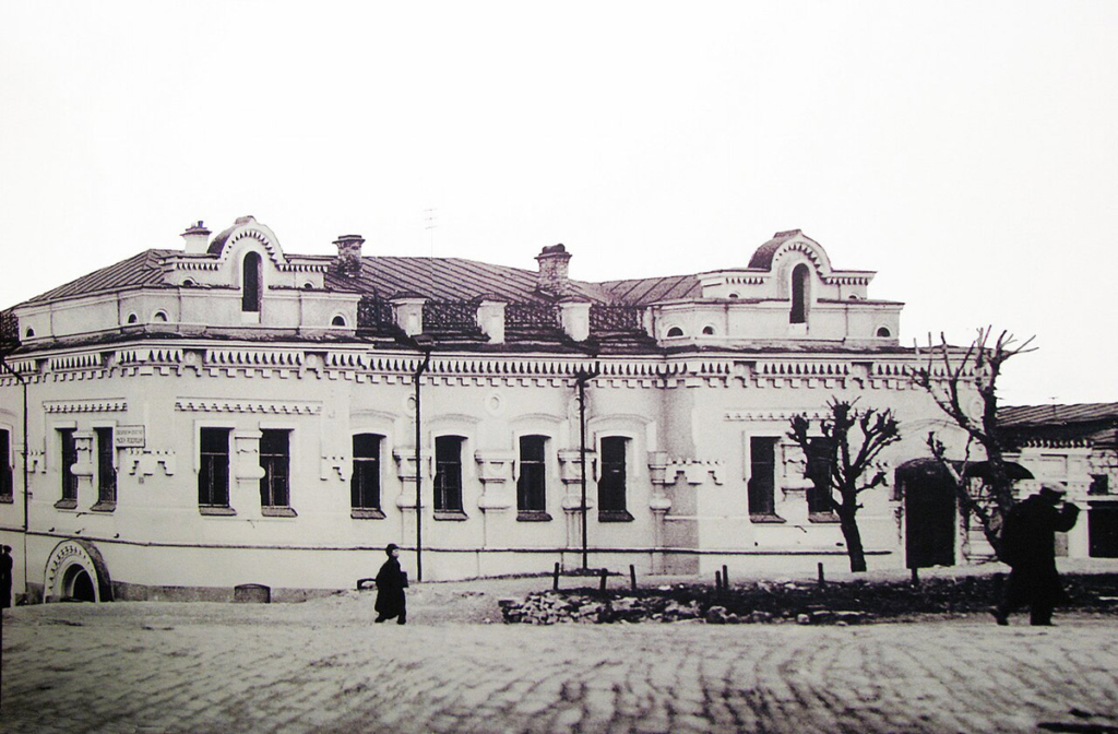 Дом Ипатьева со стороны Вознесенского проспекта, кон. 1920-х гг.