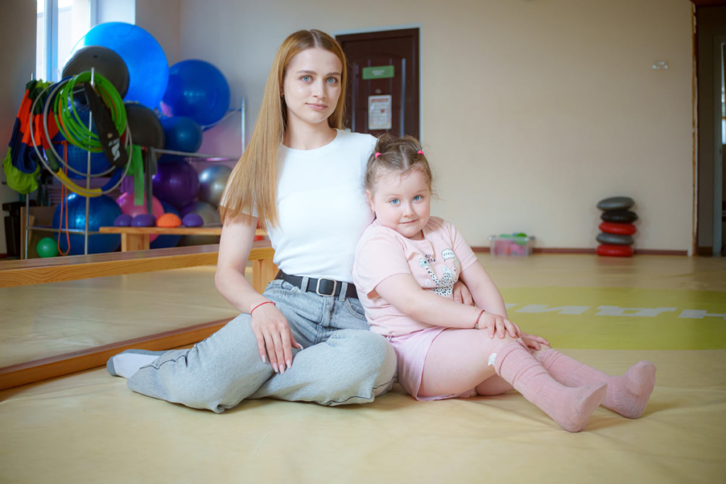 мама с дочкой 