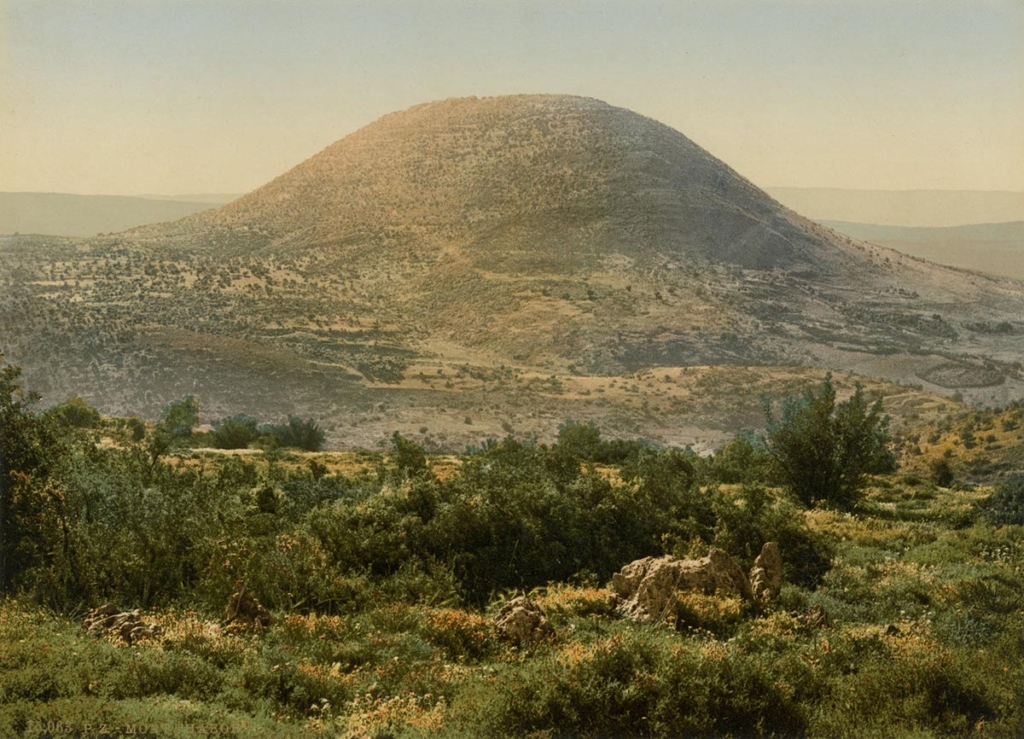 Гора Фавор. Фото конца XIX века с сайта wikimedia.org