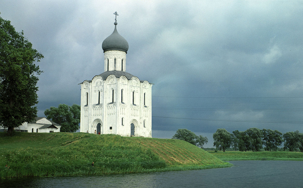 Храм Покрова Пресвятой Богородицы на Нерли. Фото: Владимир Вдовин / РИА Новости